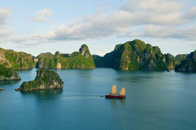 Halong Bay 2D1N BEST CRUISES All-Inclusive: Transfer, Meals, Kayak, Cave, Island - Cabin Comfort and Meals: The Part You’ll Actually Use