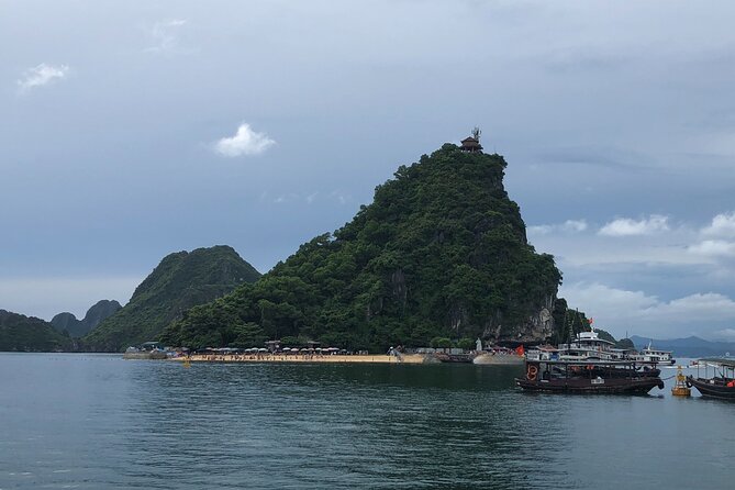Halong Bay Cruise With Cave, Kayaking, Swimming - Buffet Lunch - Sung Sot Cave: Why This “Surprising” Stop Is the Main Event