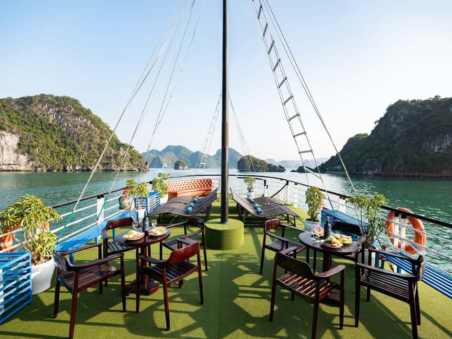 Halong Bay: Day Cruise with Caves, Kayaking & Sunset Party - Should You Book This Halong Bay Caves, Kayaking & Sunset Party Tour?
