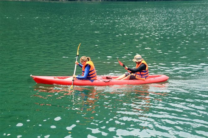 Halong bay Deluxe Cruise 2D/1N: Kayaking, swimming, Titop island & surprise cave - Comfort and communication: how to set yourself up