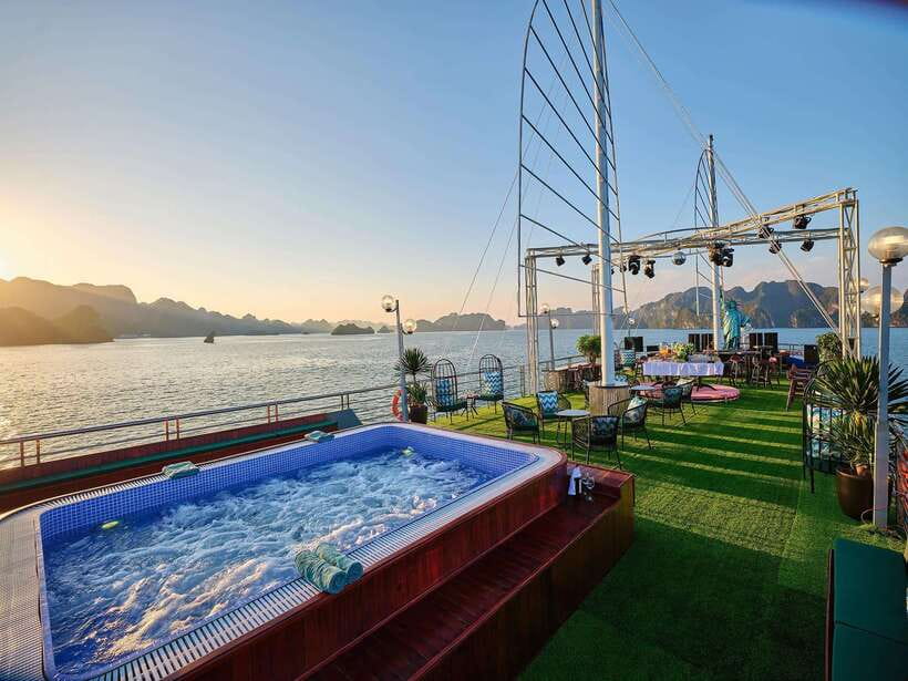 Halong Bay Luxury Cruise: Kayak&Swim,Cave, Party BEST SELLER - Titov Island: swim time or climb up for panoramic views