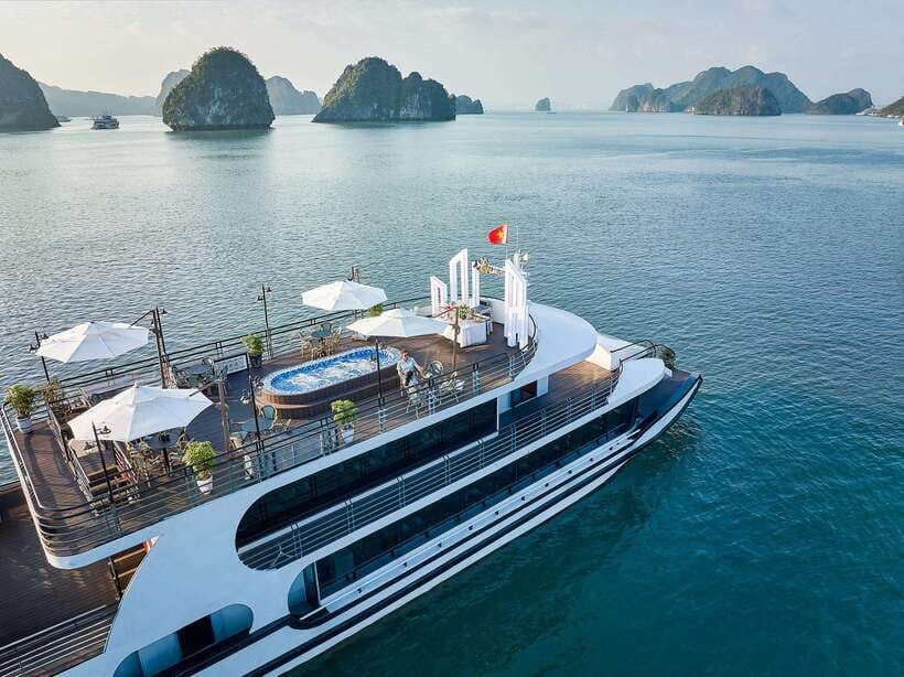 Halong Bay: Luxury Day Cruise with Buffet, Kayak, Swim - A Full-Day Halong Bay Workout, Without the Overnight Hassle