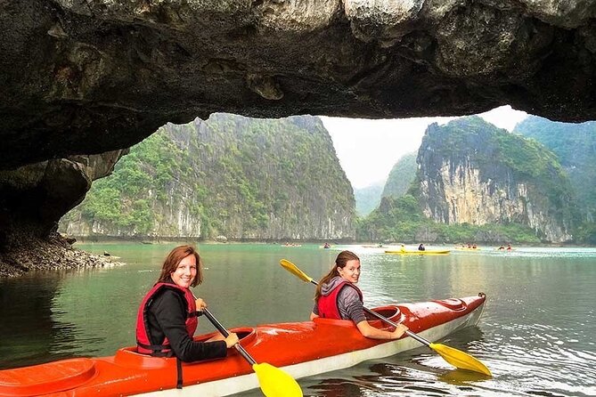 Halong Excursion Cruise with Kayaking, Swimming & Cave Visit - Getting to Halong Bay: What the Hanoi-to-Tuan Chau Drive Feels Like