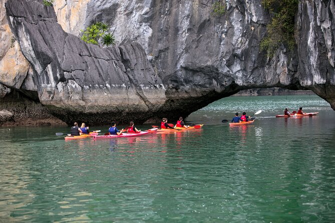 HaLong, LanHa bay 2days and 1 nite Kayak on Vega Legend Cruise. - The Vega Legend Cruise Experience: Small-Group Pace Means Less Waiting