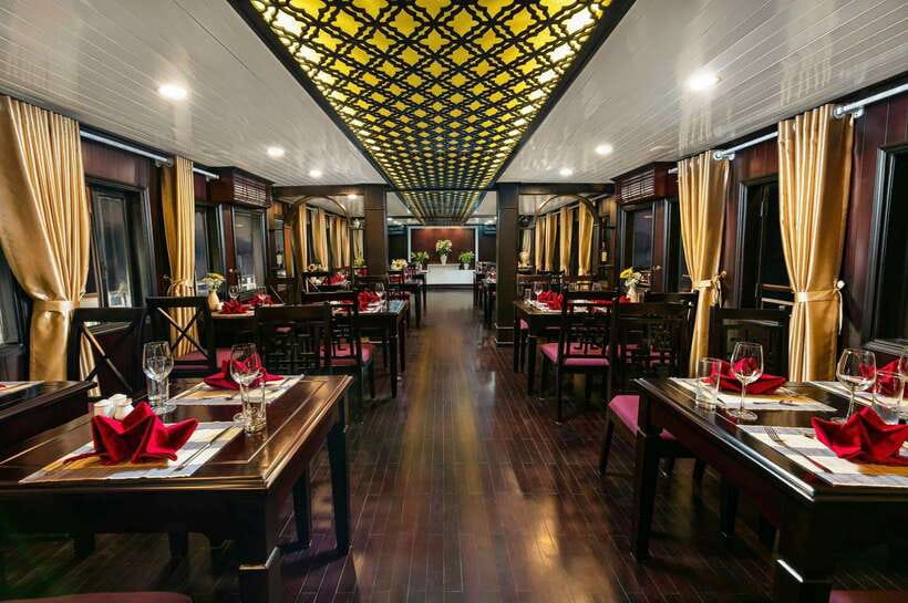 Hanoi: 2-Day Halong Bay Boutique Cruise with Kayaking - Kayaking and cave time: when the scenery feels real