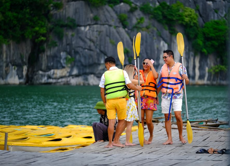 Hanoi: Roundtrip Halong Bay Islands, Caves, Kayaking & Lunch - The cruise portion: what you’ll see from the boat