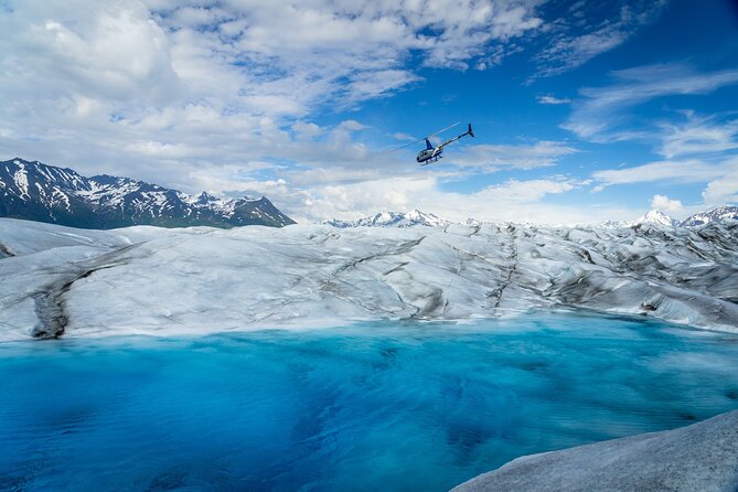 Helicopter and Glacier Paddle Boarding -PRIVATE - From Alaska Glacier Lodge to the glacier: your 3.5-hour rhythm