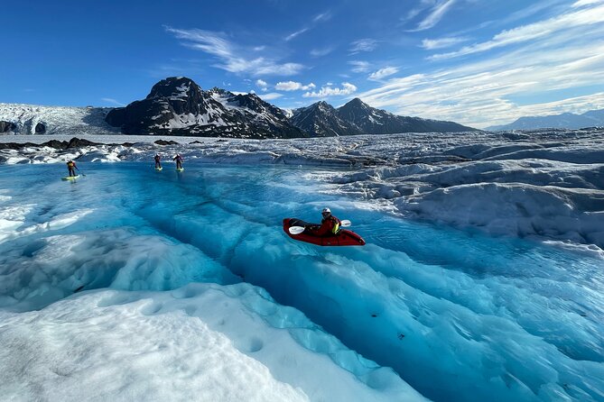 Helicopter and Glacier Paddle Boarding -PRIVATE - Lunch and photos: the small comforts that keep the day rolling