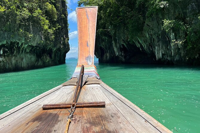 Hong Islands Longtail Boat Tour with Kayak Paddling - Ko Daeng snorkeling: when clear water turns the stop into the moment