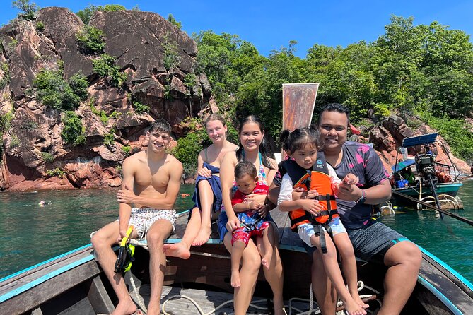 Hong Islands Longtail Boat Tour with Kayak Paddling - Lunch and downtime: Thai buffet basics and how the day flows