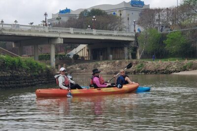 Houston Buffalo Bayou Kayak and Paddleboard Rentals - Where It Starts: 1019 Commerce St Launch Setup