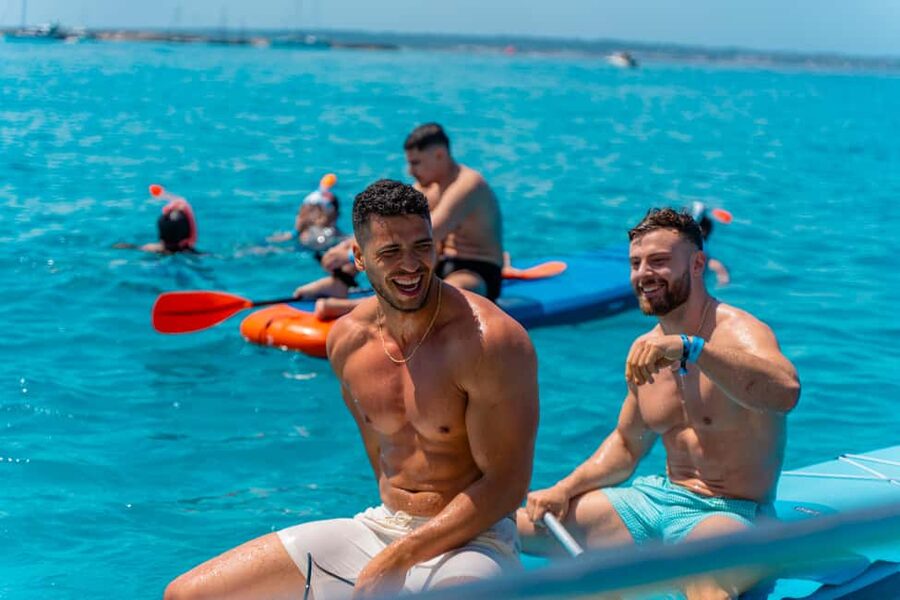 Ibiza: Formentera Boat Cruise with Paddle, Snorkel & Lunch - Drinks and the onboard vibe: sangria, beer, and a guide who keeps people smiling