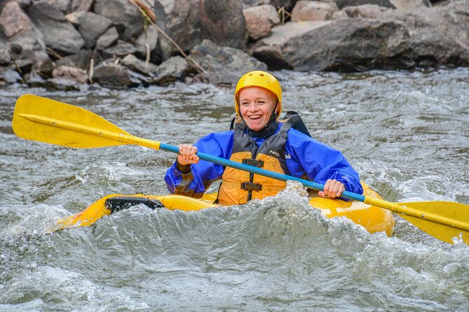 Inflatable Kayak Half-Day Excursion from Kremmling - The 4-hour half day flow: from check-in to your turn on the river