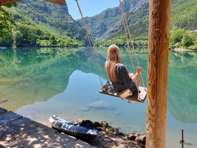 Jablanica: Neretva Kayaking Tour near Mostar - Kayaking the Neretva canyon from Grabovica lake