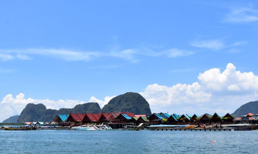 James Bond Island: Sightseeing Tour by Longtail Boat & Kayak - Longtail boat time in Phang Nga Bay: limestone cliffs and the James Bond hit list