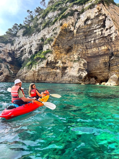 Jávea: Cala Portixol Kayak Tour with Snorkel & Cliff Jumping - Who the guides are and why that matters on the water