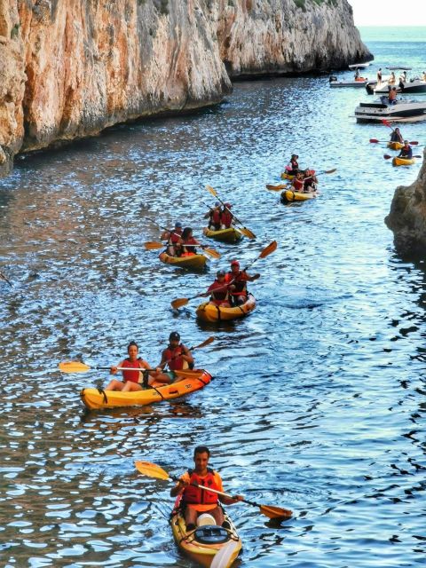 Jávea: Kayak trip to Granadella - Descubridor Island and the Torre Punta del Ambolo views