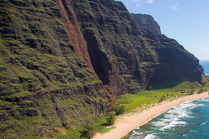 Kauai Sea Kayaking 10 mile tour - Na Pali Iki (Polihale to Milolii) - Price and value: what $295 buys on a remote coastline day