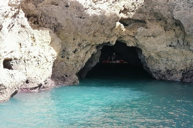 Kayak Adventure through the Ponta da Piedade Caves in Lagos - Safety, pacing, and why you should listen early