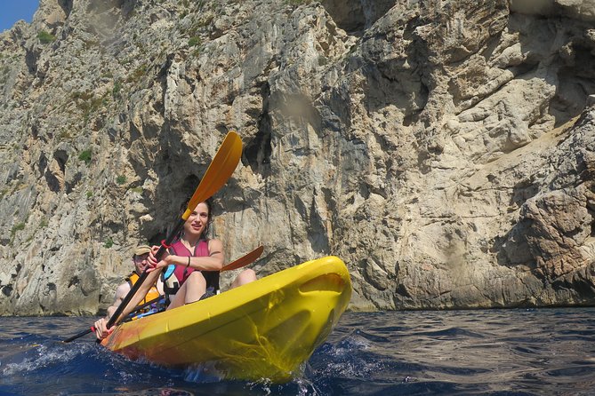 Kayak & Coasteering - Stop 1: Cala Molins and the water-time payoff