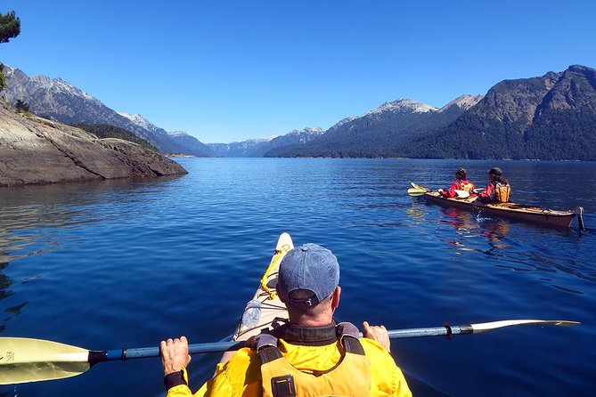 Kayak paddling adventure around Bariloche - Getting started: pickup, warm-up, and first strokes by 9:00 a.m.