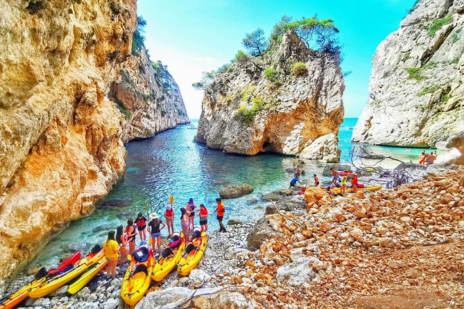 Kayak route through Cala Granadella - Key highlights worth aiming for