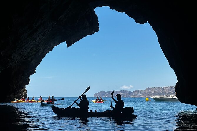 Kayak route through Cala Granadella - Isla del Descubridor and Punta del Ambolo Tower detour