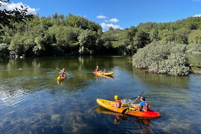 KAYAK TOUR: Descend the Beautiful Lima River - What the 3-hour outing actually feels like, step by step