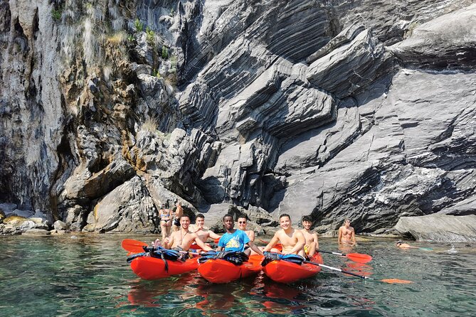Kayak tour from Monterosso to Vernazza - Safety rules and fitness reality check (read this part twice)