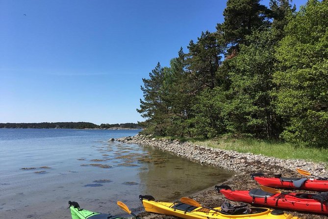 Kayak Tour in the Stockholm Archipelago with Lunch Meal - Swedish fika: coffee and pastries after the paddle