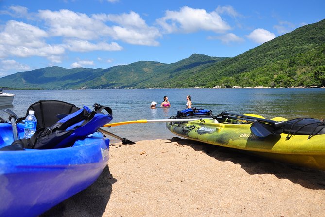 Kayak Water Trail in Red River Park by Adrenailha - Before you paddle: meeting Adrenailha and getting set up