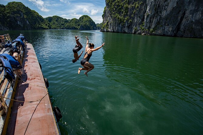 Kayaking at Lan Ha Bay - Who should book this Lan Ha Bay kayaking tour