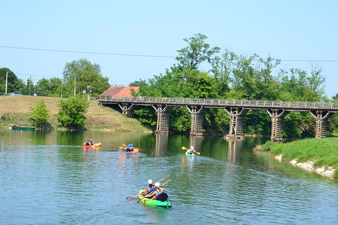 Kayaking - Kayak tour Karlovac - Guides and Group Energy: Why Dario and Mattia Matter for Beginners