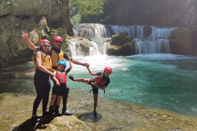 Kayaking Mreznica Waterfalls close to Plitvice Lakes - Gear that keeps the day fun (not miserable)