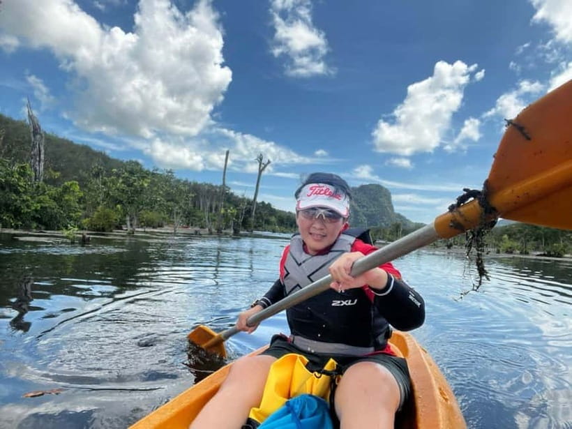 Klong Rud Kayaking with Hotel Transfer - After the paddle: fruit, water, and a nice little extra