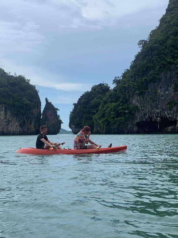 Ko Lanta: Half-Day Kayaking, Talabeng, Sea Cave & Mangrove - Mangroves to Koh Aung: the photo island start