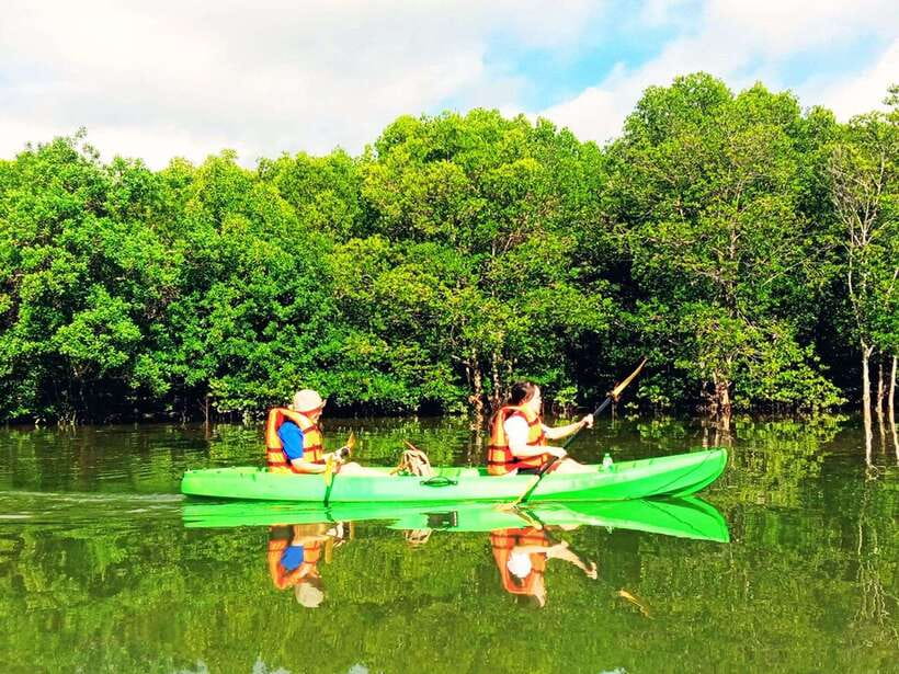 Ko Lanta: Mangrove Kayaking with Lunch and Hotel Transfer - Key things to know before you go