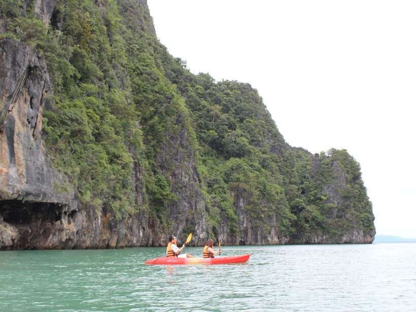 Koh Lanta: Sea Cave Kayaking and Talabeng Island Tour - Ko Talabeng: where the day turns into kayaking and swimming