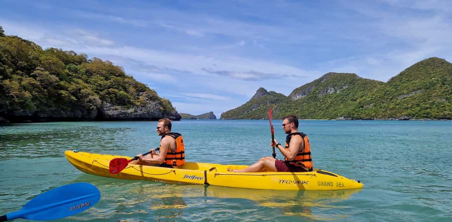 Koh Pha Ngan: Day Tour Ang Thong with Kayak, Snorkel & Lunch - Kayaking at Ko Wua Ta Lap: paddling with limestone scenery