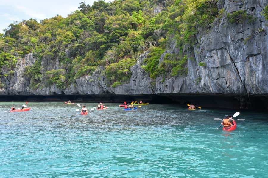Koh Phangan: Angthong Emerald Waters & Kayaking by Speedboat - What to bring (and what to avoid) for a smooth sea day