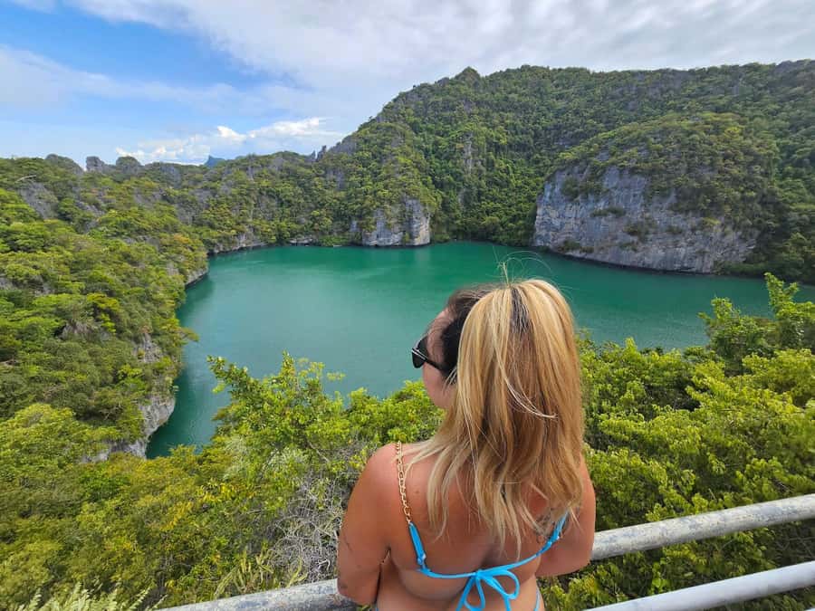 Koh Samui: Day Tour to Ang Thong with Kayak, Snorkel & Lunch - Koh Maekok lunch on the beach: fuel without fuss