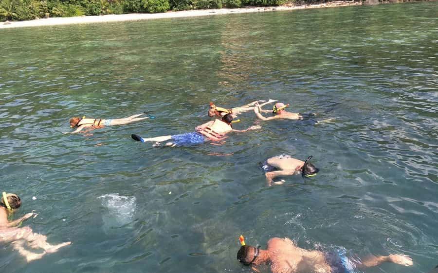 Koh Samui: Snorkeling and Kayaking by Speedboat - Koh Madsum: white-sand beach time and lunch on shore