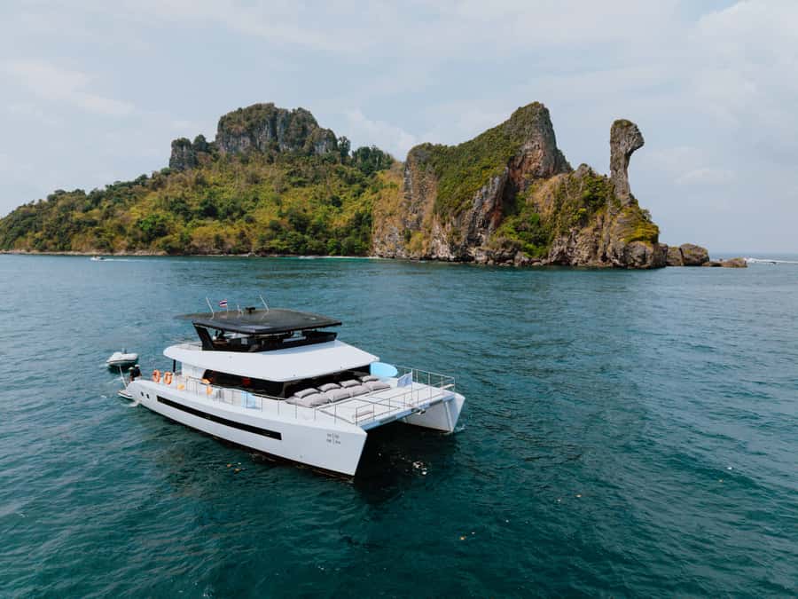 Krabi: 4 Island Premium Yacht with Snorkeling & Clear Kayak - Getting picked up and reaching Krabi Marina without stress