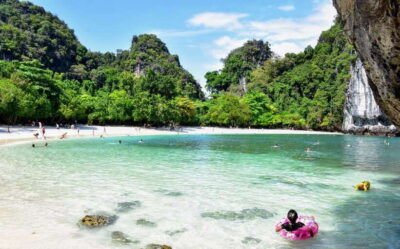 Krabi: Hong Island Longtail Boat & Kayak Tour w Buffet Lunch - Getting there smoothly from Ao Nang and nearby beaches