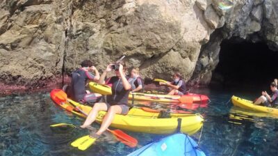 La Herradura: Cerro Gordo Natural Park Kayak & Snorkel Tour - Kayaking Past Cliffs, Caves, and the Sheltered Spots That Matter