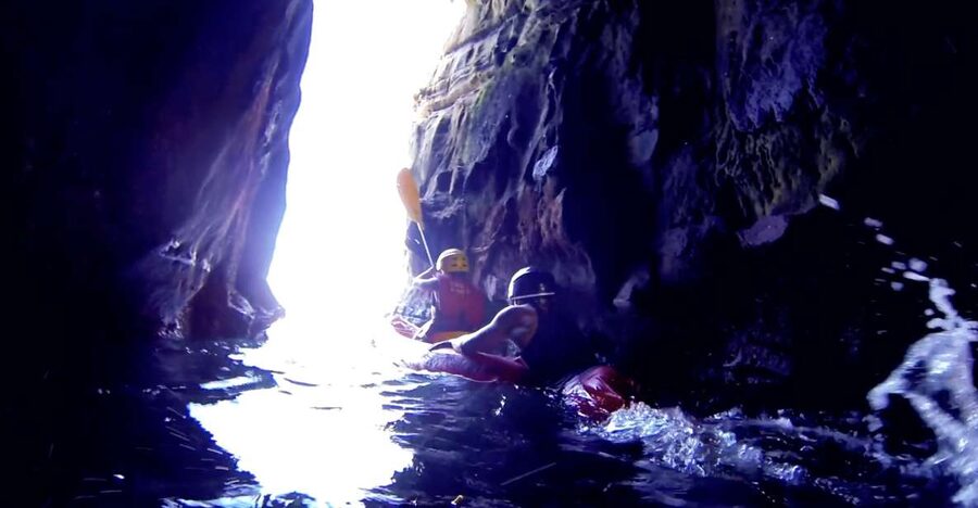 La Jolla: 2.5-Hour Kayak and Snorkel Tour - Snorkeling the reef near Goldfish Point and Emerald Cove
