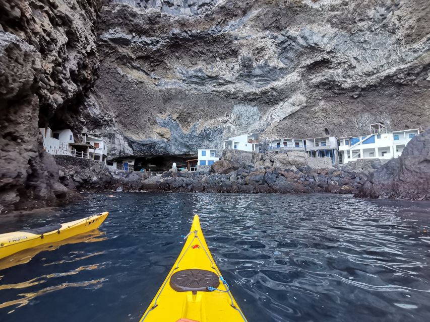 La Palma: Cueva Bonita Kayaking Tour - The coast paddle: sea caves, fishermens’ spots, and volcanic clues