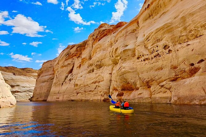 Lake Powell Guided Kayak and Water Antelope Canyon Tour - Stop 2: Landing at Water Antelope Canyon and the One-Hour Hike