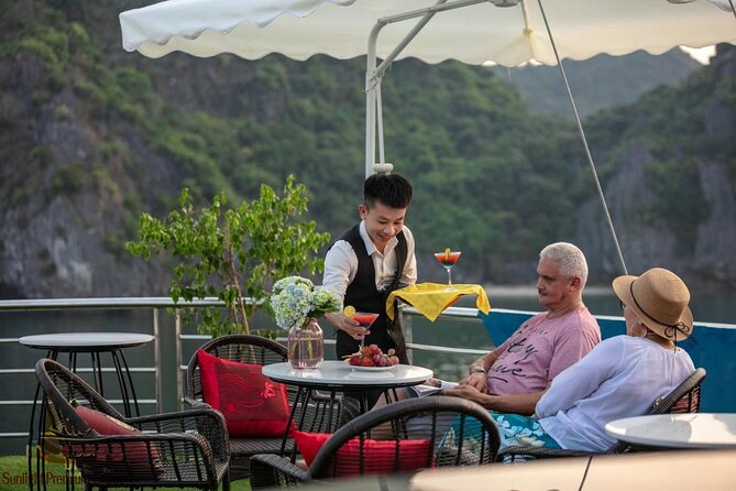 Lan Ha Bay Boutique Cruise 2D/1N: Kayaking, Swimming at the pristine places - Day 2: Halong Bay Morning, (Possible) Sunrise, Then Viet Hai Cycling
