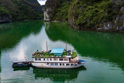 Lan Ha bay Boutique Cruise 2D/1N Tour: Kayaking & swimming at pristine places - Day 1: Hanoi departure, lunch at sea, and the first Lan Ha Bay hit